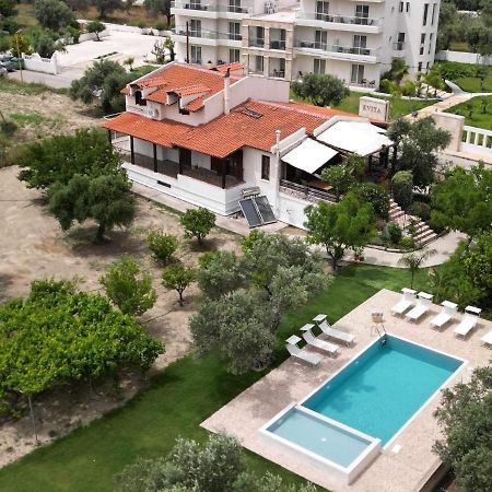 Sunny Countryside Villa - With Private Pool ฟาลิรากี ภายนอก รูปภาพ